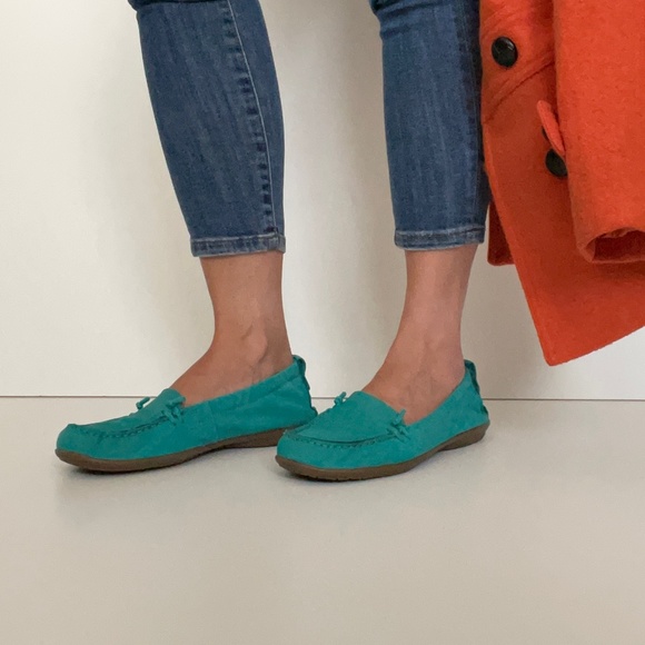 Hush Puppies Aqua Suede Flats Loafer Moccasin - Picture 1 of 12